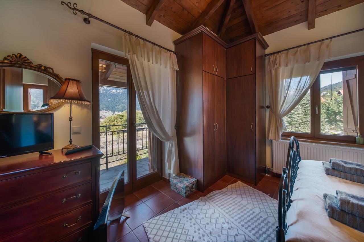 Livadi Cozy Villa Arachova Exterior photo